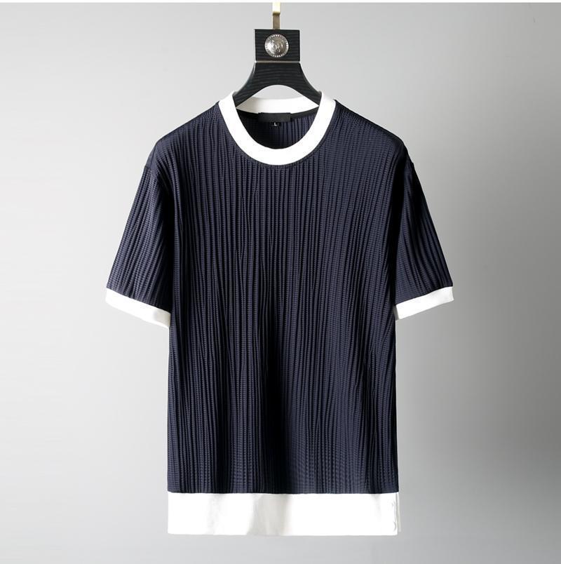 Casual men's Round neck t-shirt and trousers